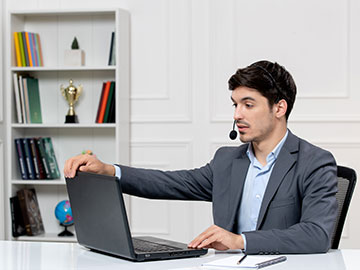 <img src="https://dreamydestinationtours.com/wp-content/uploads/2025/03/why-choos-us-img2.jpg" alt="why-choos-us-img2">